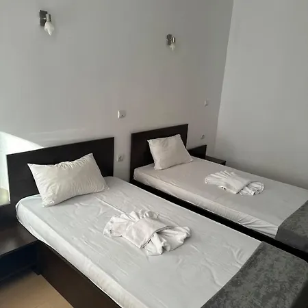 Хотел Костенец