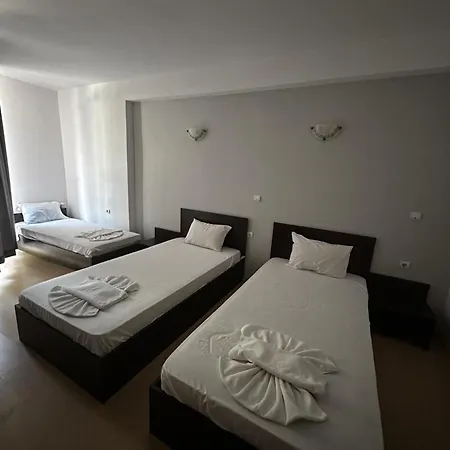 Хотел Костенец