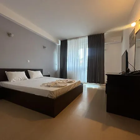 Hotel Хотел Костенец *