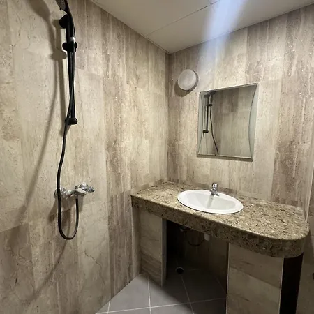 Хотел Костенец Kostenets