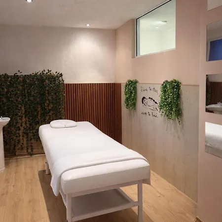 Hotel Хотел Костенец