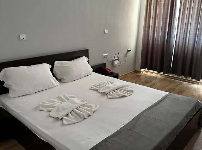 Хотел Костенец * Костенец