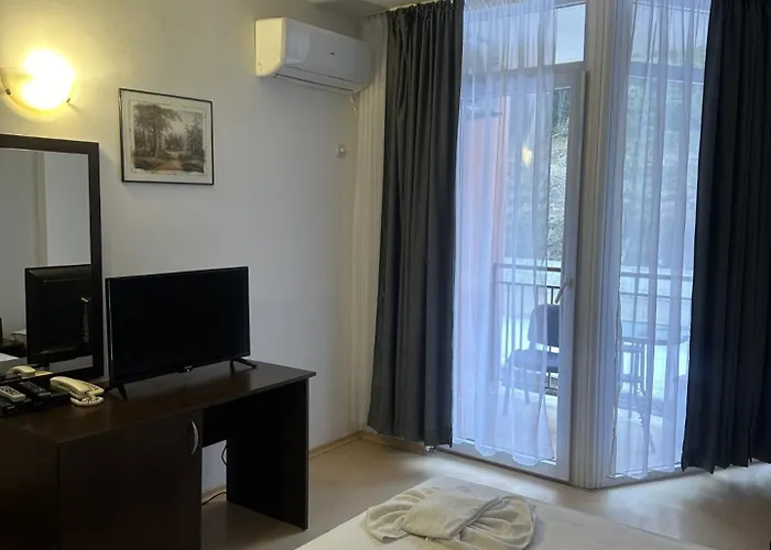 Хотел Костенец Хотел *