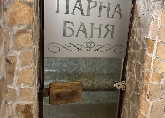 Хотел Хотел Костенец